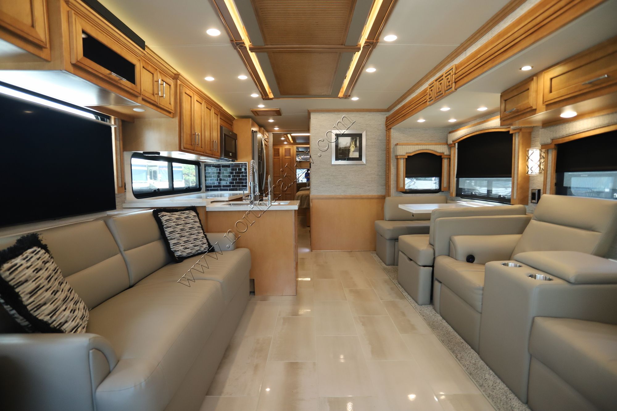 Used 2022 Newmar Ventana 3717 Class A  For Sale