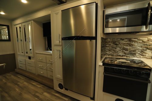 2022 Holiday Rambler Admiral 32S
