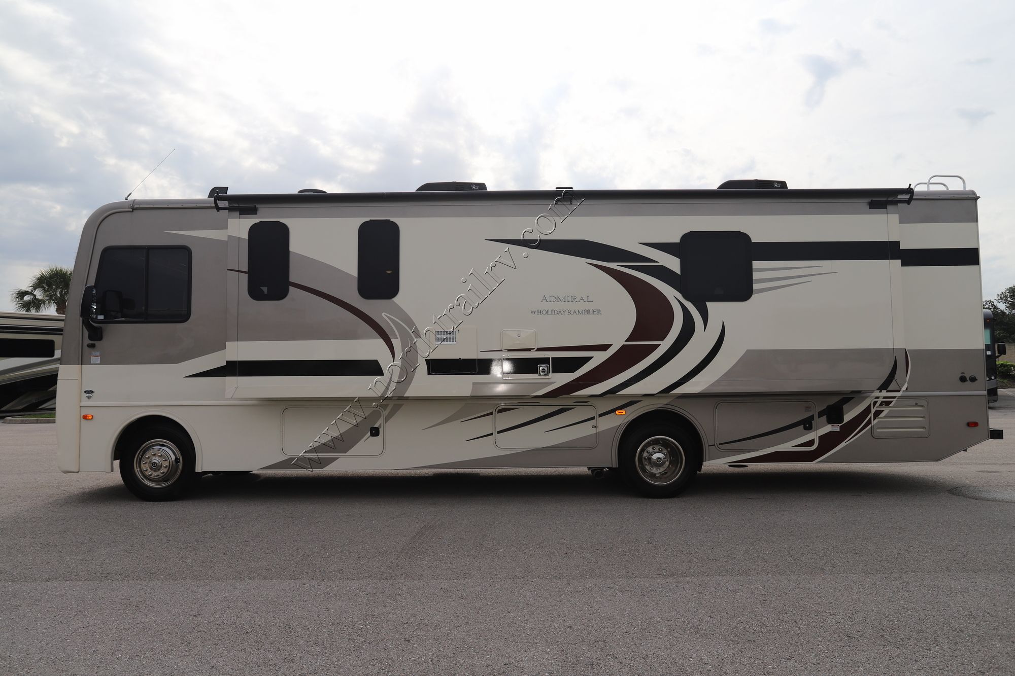 Used 2022 Holiday Rambler Admiral 32S Class A  For Sale