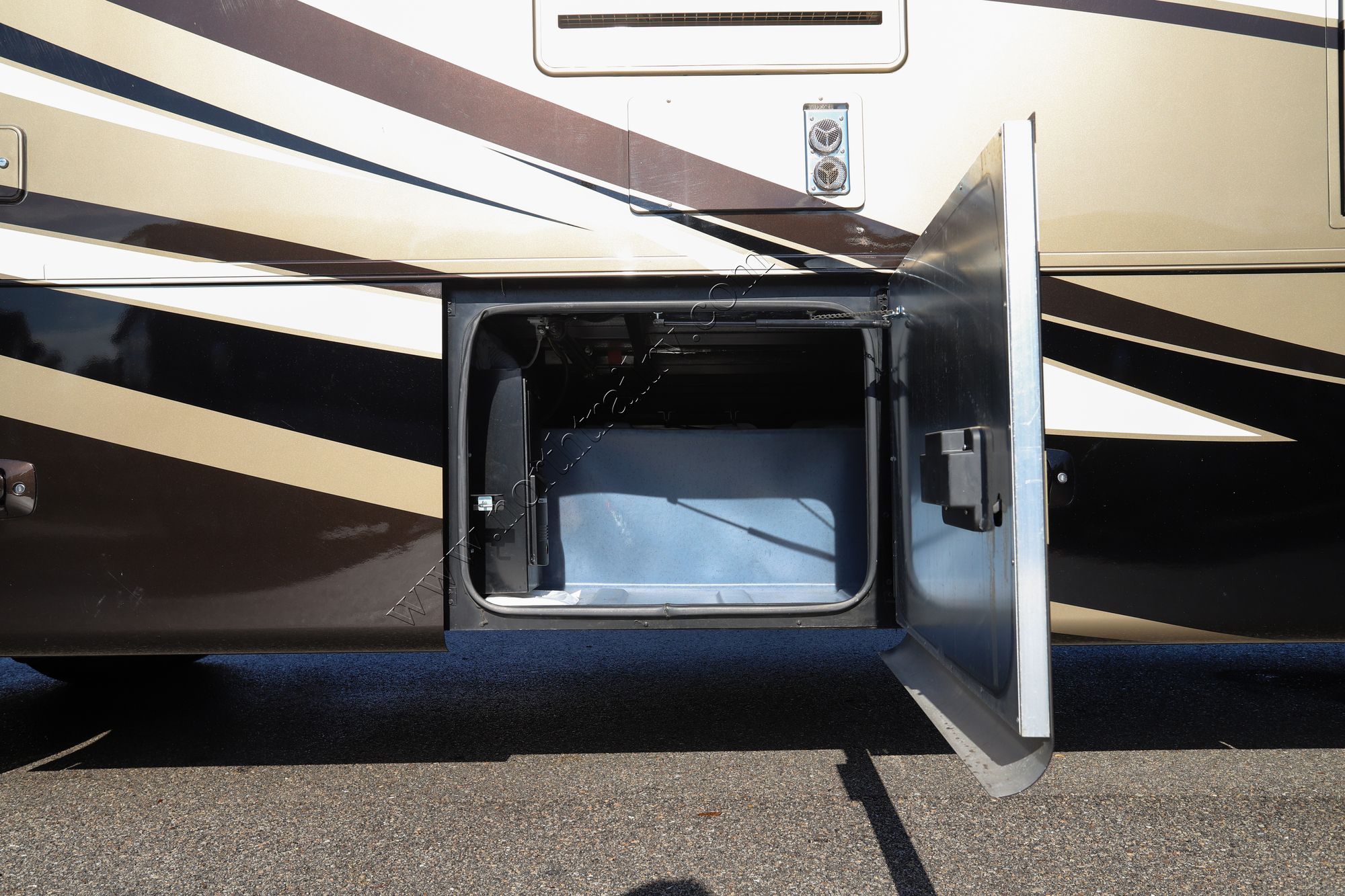 Used 2014 Tiffin Motor Homes Allegro 36LA Class A  For Sale