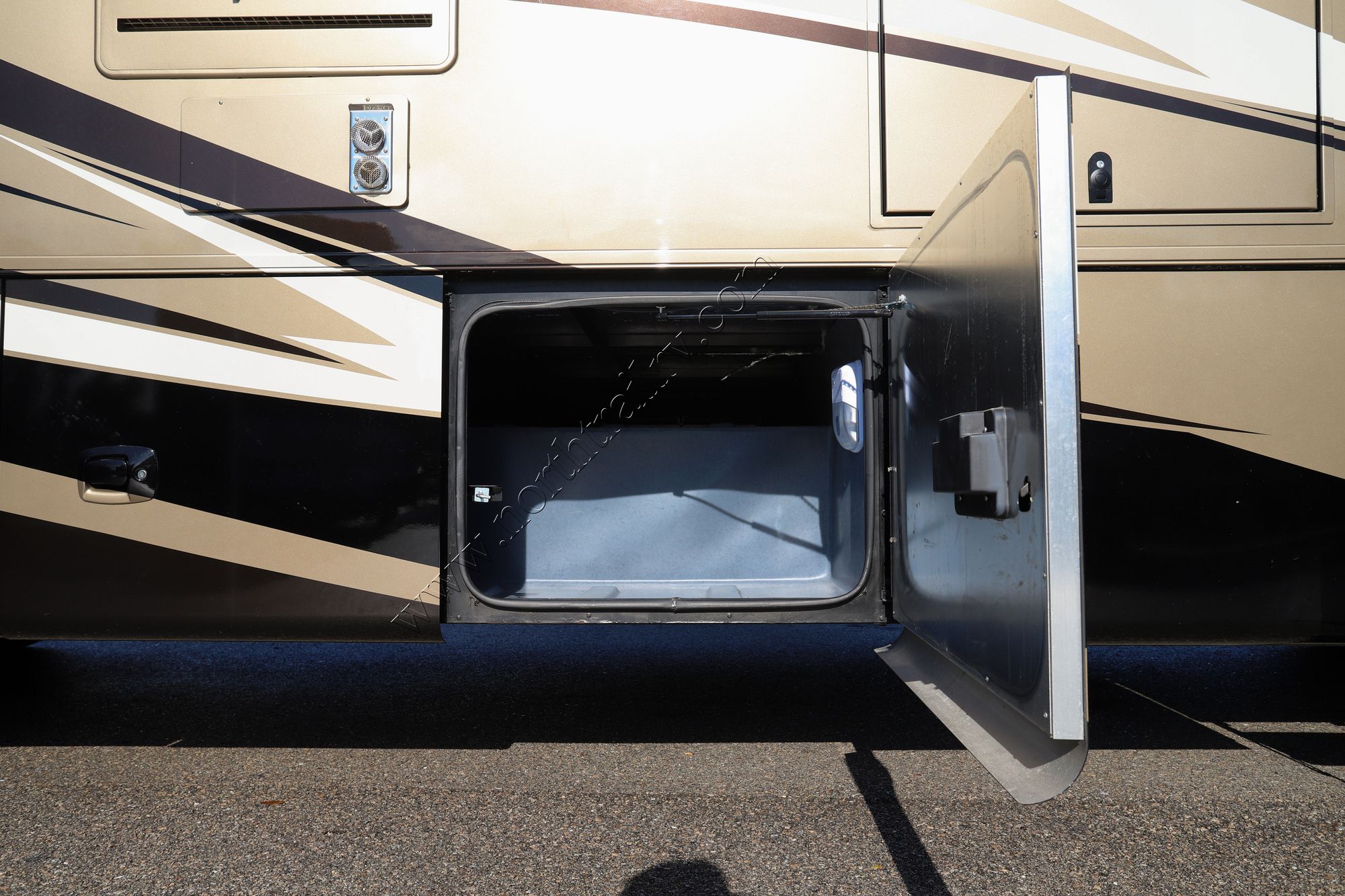 Used 2014 Tiffin Motor Homes Allegro 36LA Class A  For Sale