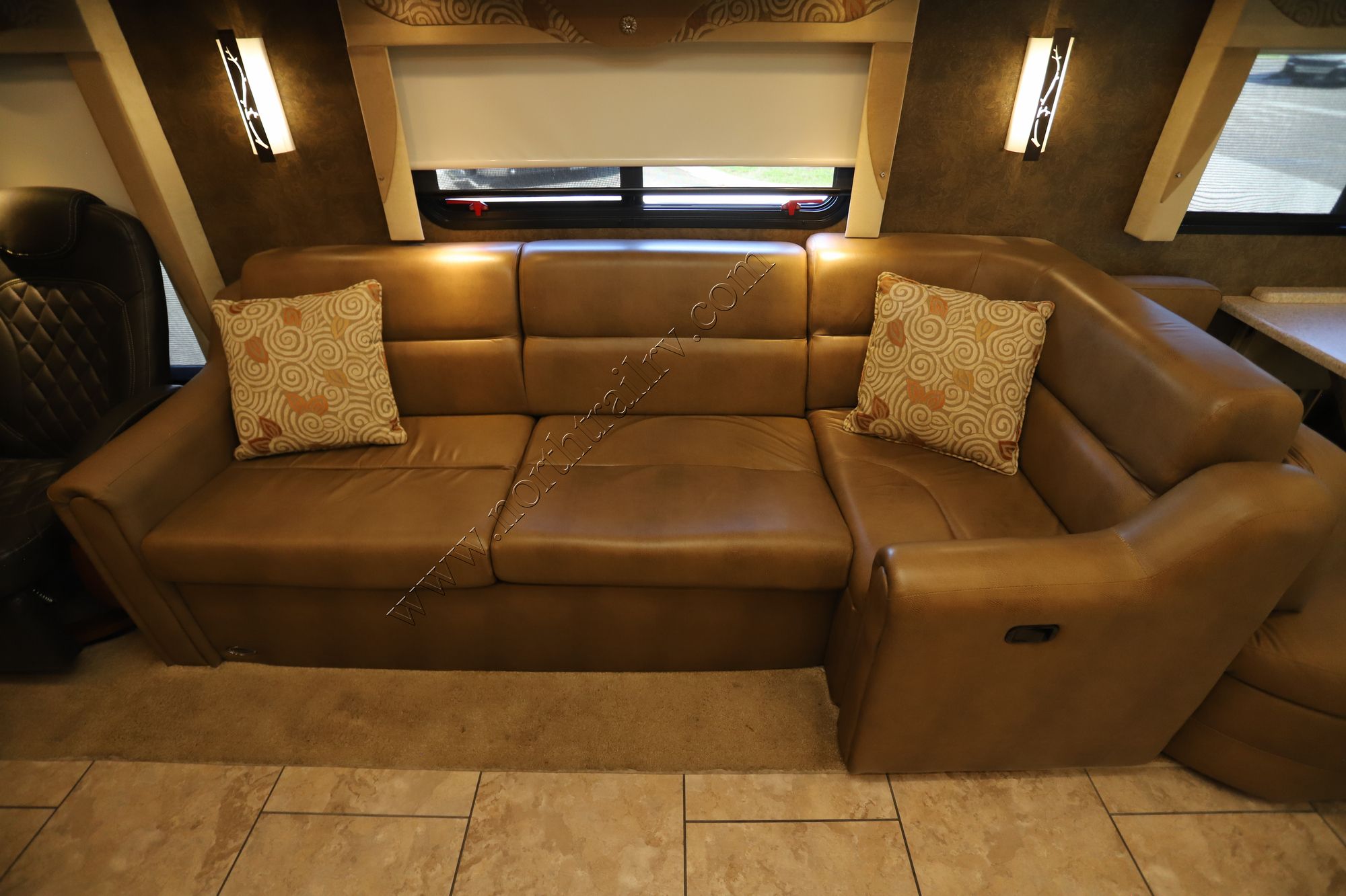 Used 2014 Tiffin Motor Homes Allegro 36LA Class A  For Sale