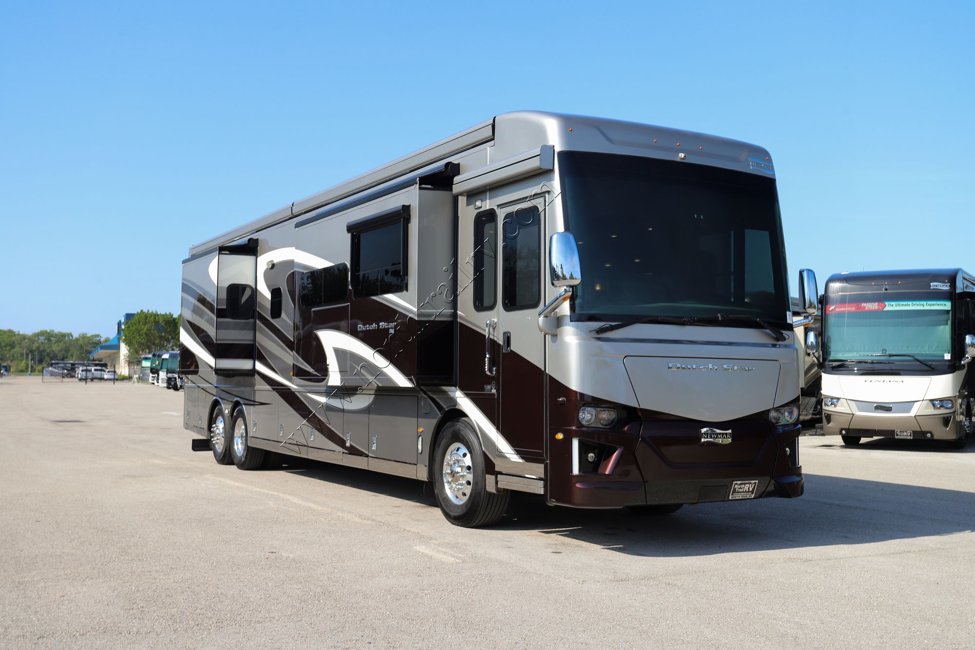 Used 2020 Newmar Dutch Star 4326 Class A  For Sale