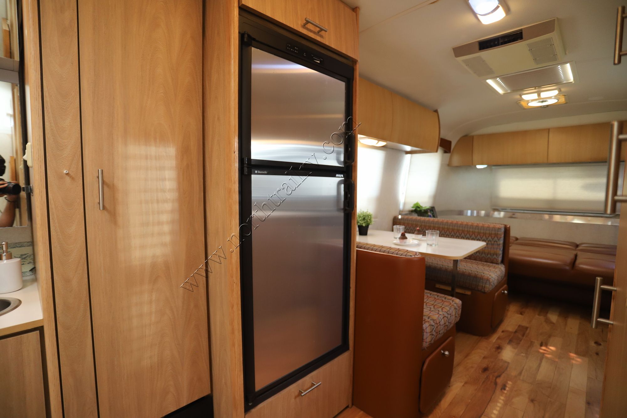 Used 2005 Airstream Safari 25SS Travel Trailer  For Sale