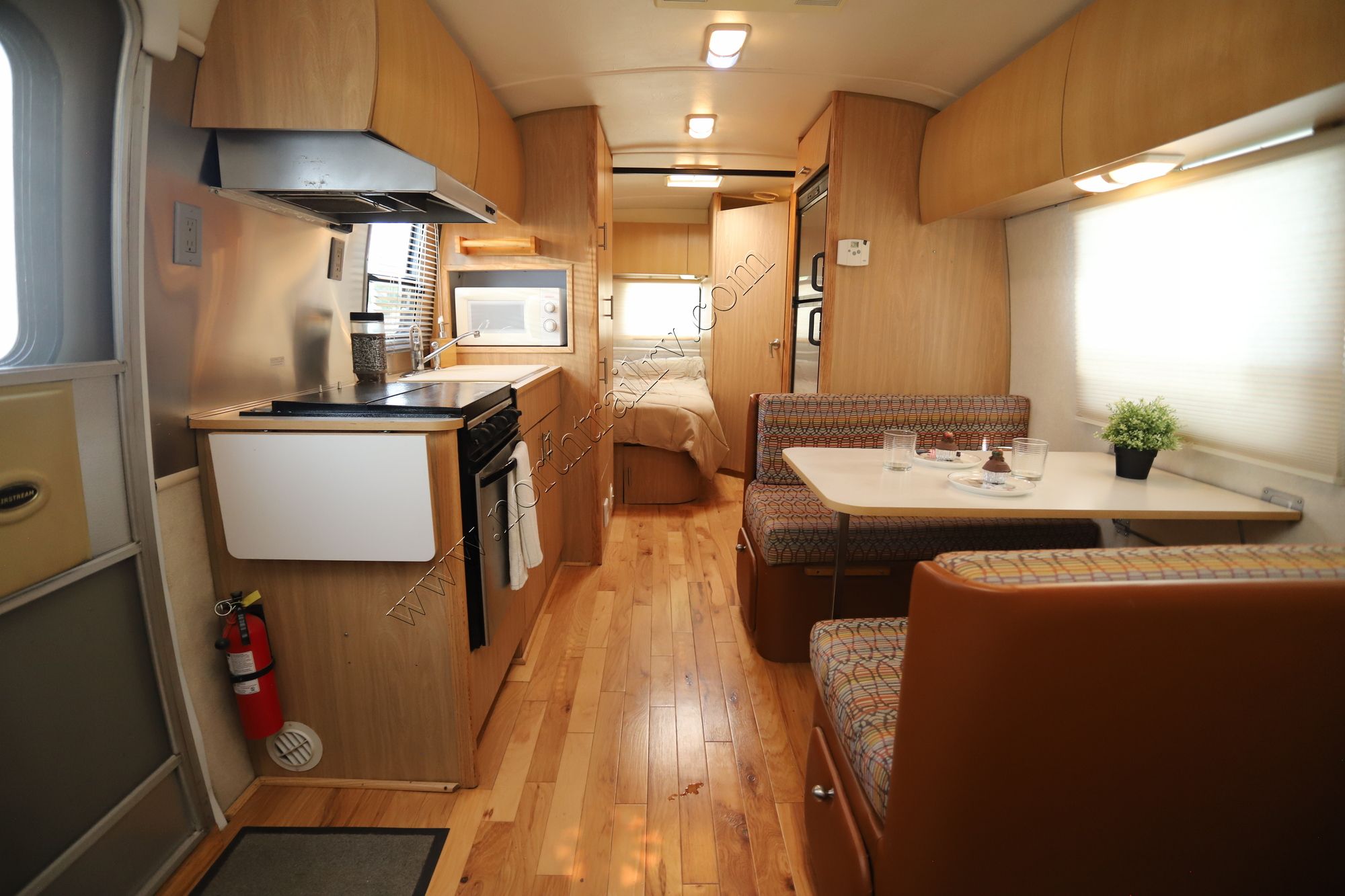 Used 2005 Airstream Safari 25SS Travel Trailer  For Sale