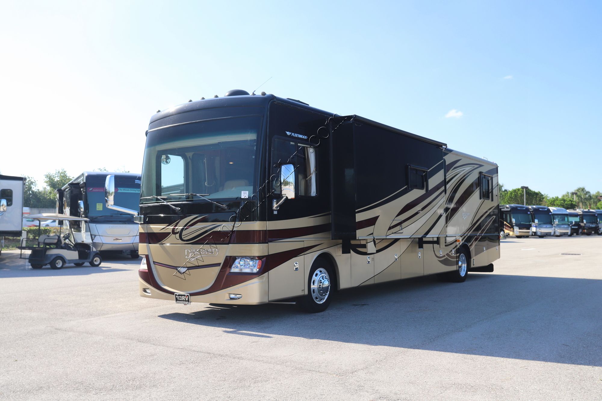 Used 2013 Fleetwood Discovery 40G Class A  For Sale