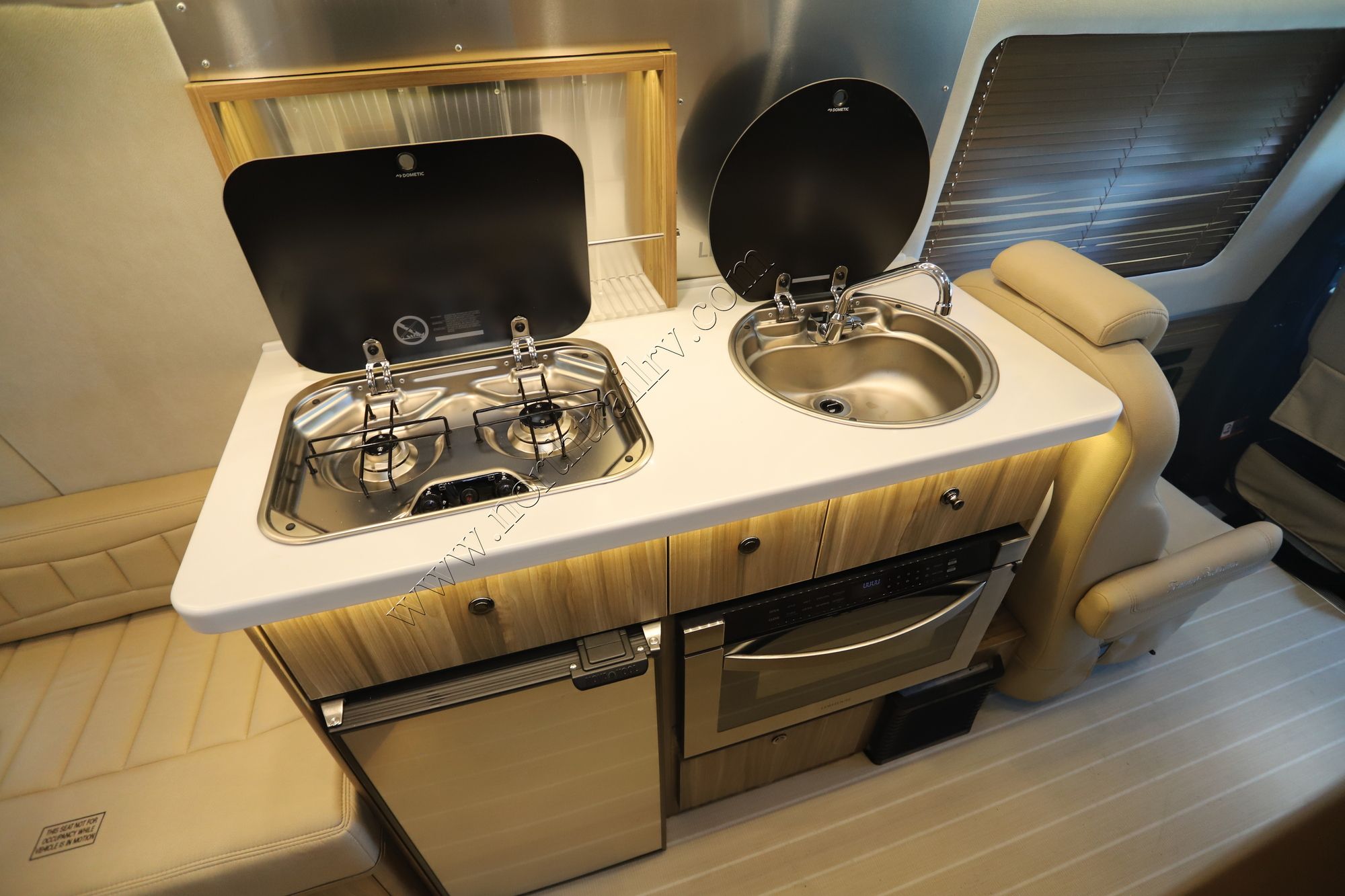 Used 2020 Airstream Interstate LOUNGE 4X4 TB Class B  For Sale