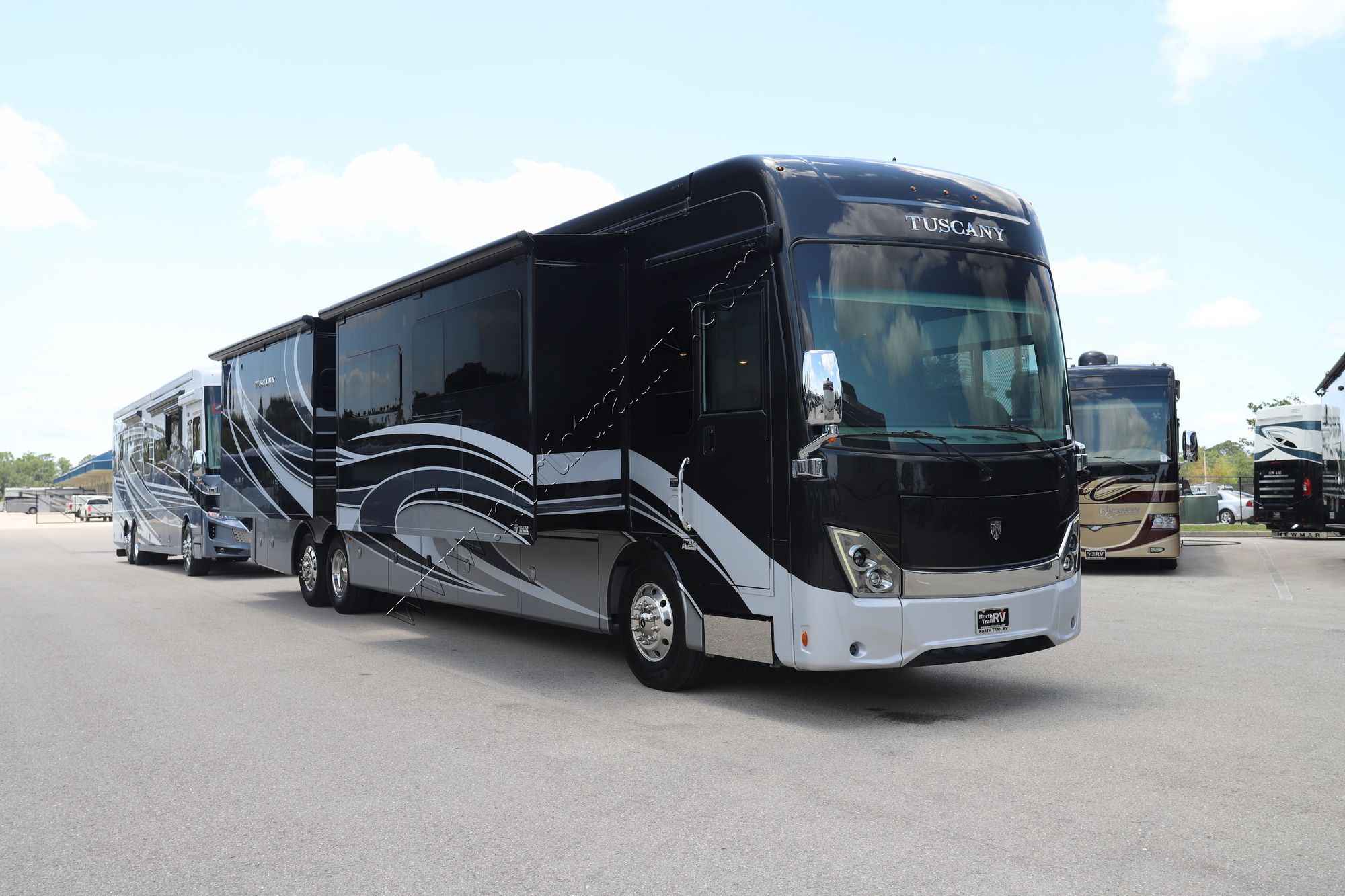 Used 2022 Thor Tuscany 45MX Class A  For Sale