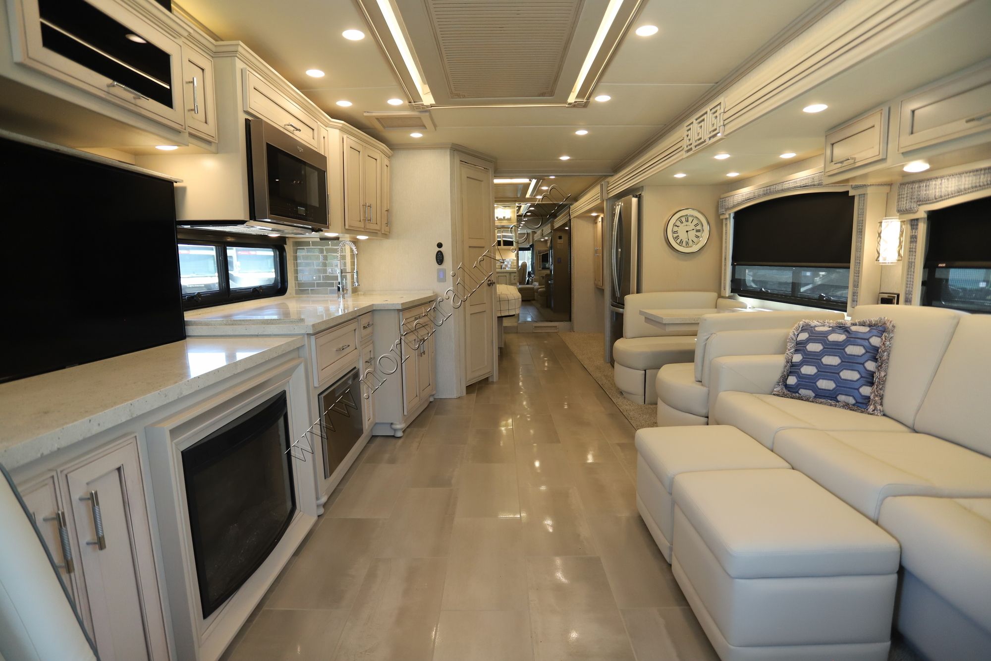 Used 2021 Newmar Ventana 3709 Class A  For Sale