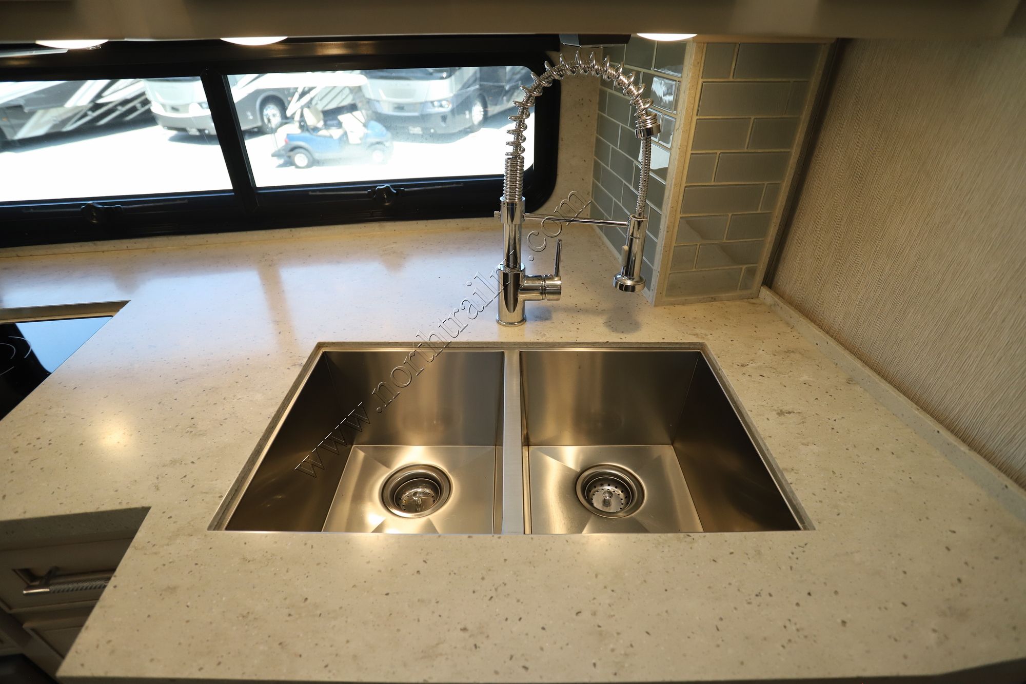 Used 2021 Newmar Ventana 3709 Class A  For Sale