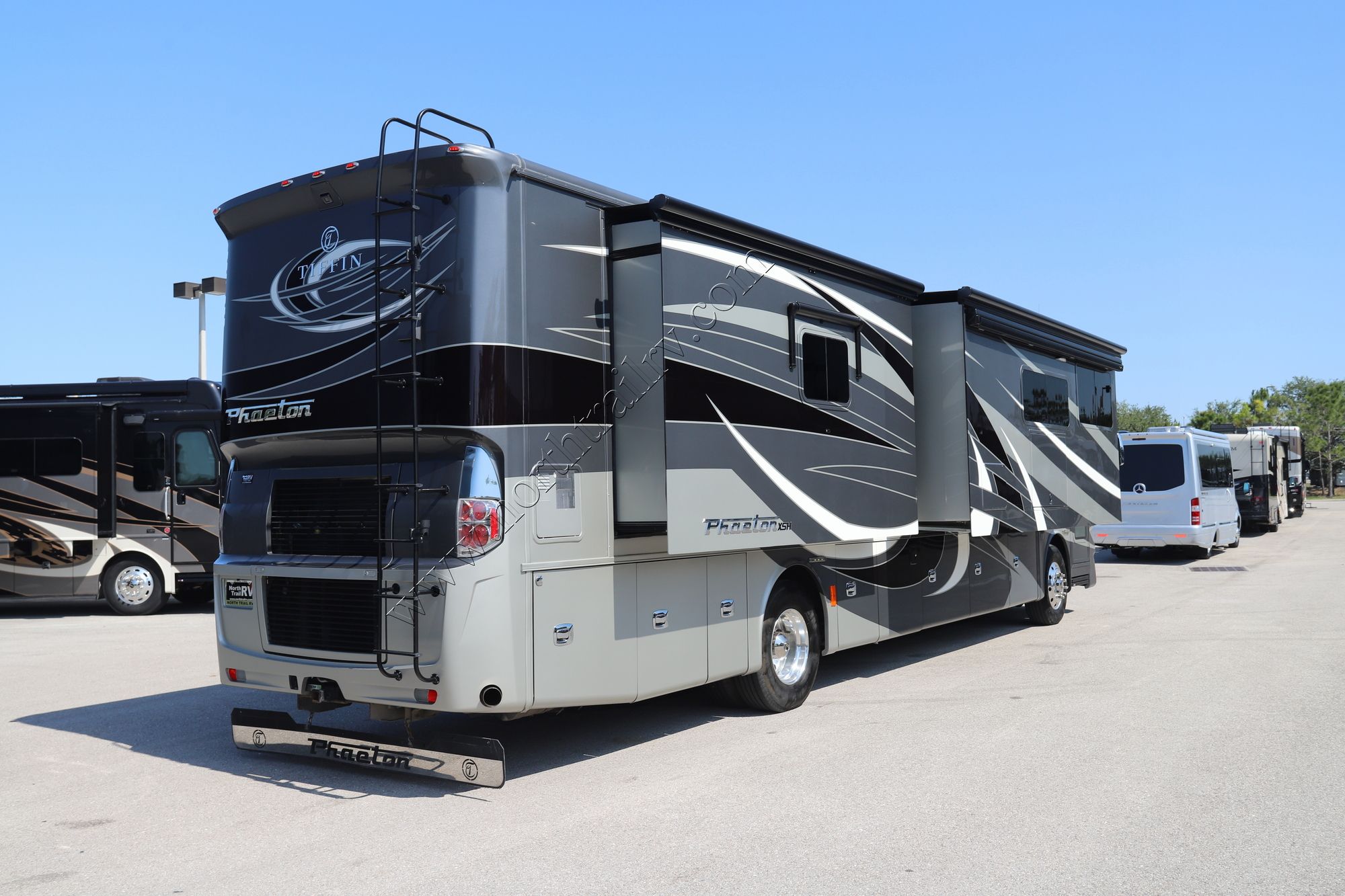 Used 2019 Tiffin Motor Homes Phaeton 40IH Class A  For Sale