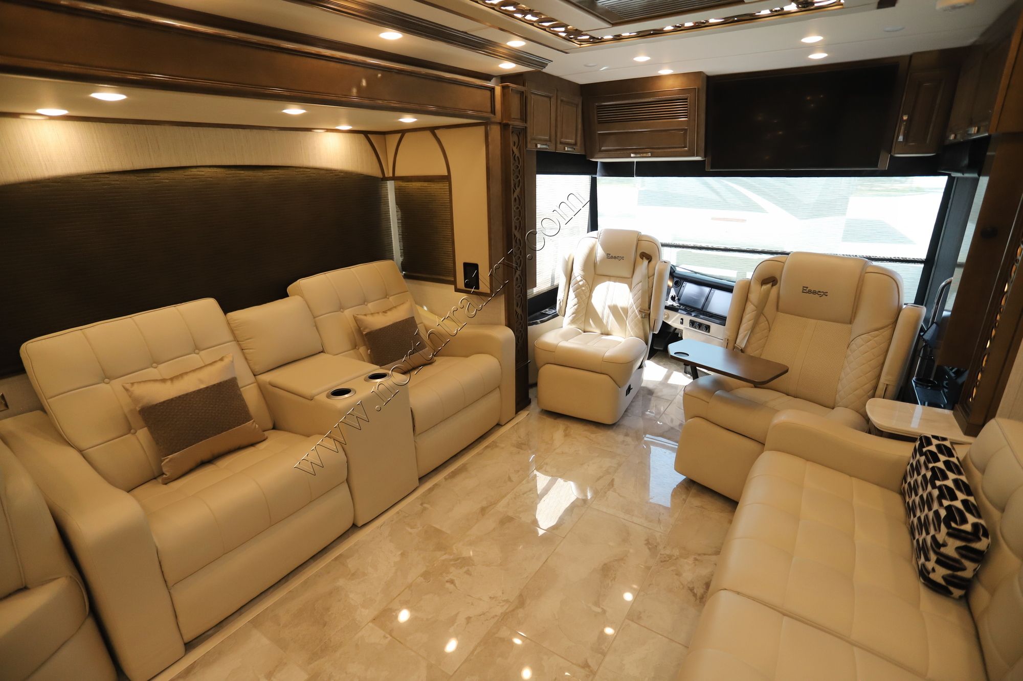 New 2024 Newmar Essex 4595 Class A  For Sale