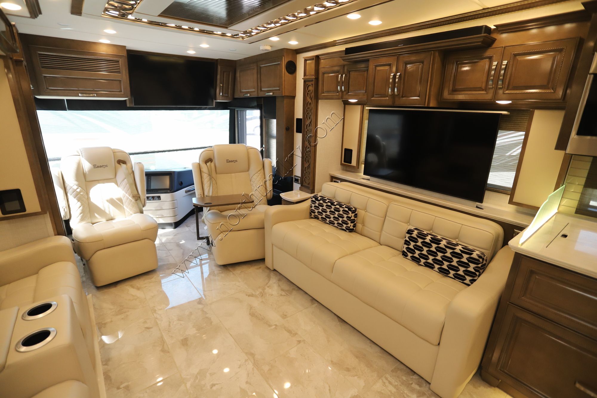 New 2024 Newmar Essex 4595 Class A  For Sale