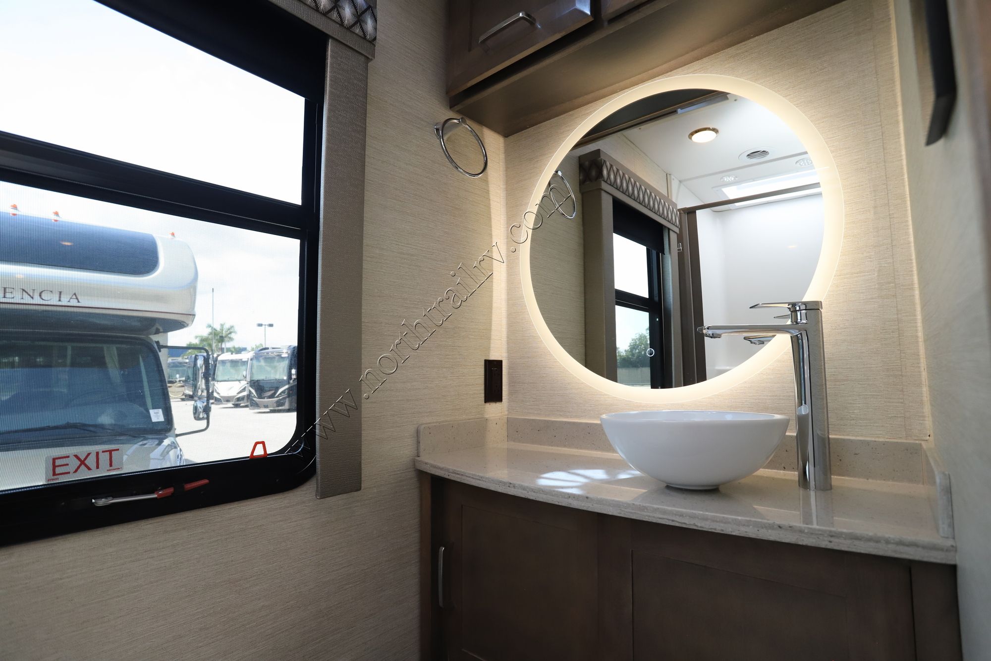 Used 2023 Tiffin Motor Homes Wayfarer 25RW Class C  For Sale