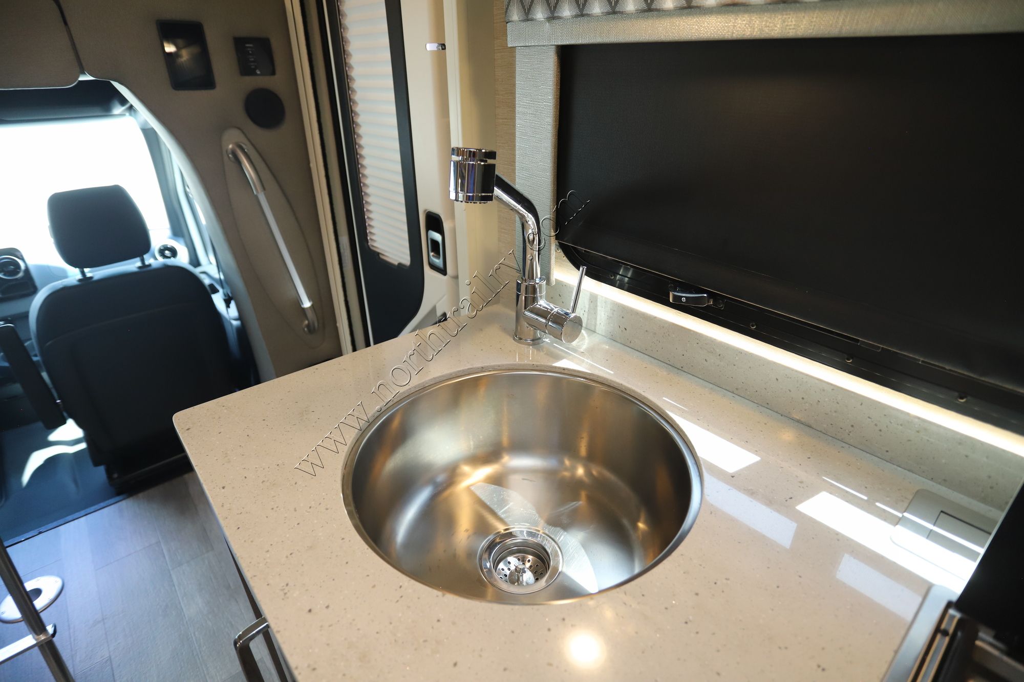 Used 2023 Tiffin Motor Homes Wayfarer 25RW Class C  For Sale