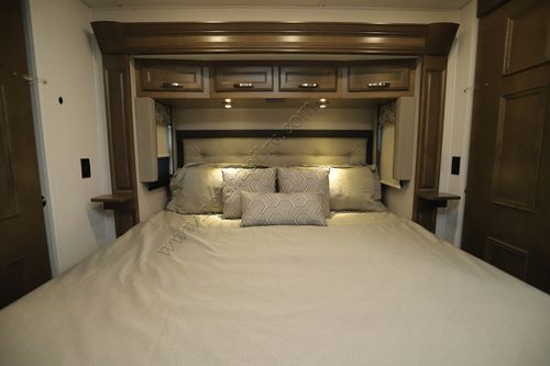 2023 Renegade Rv Verona 40VRB