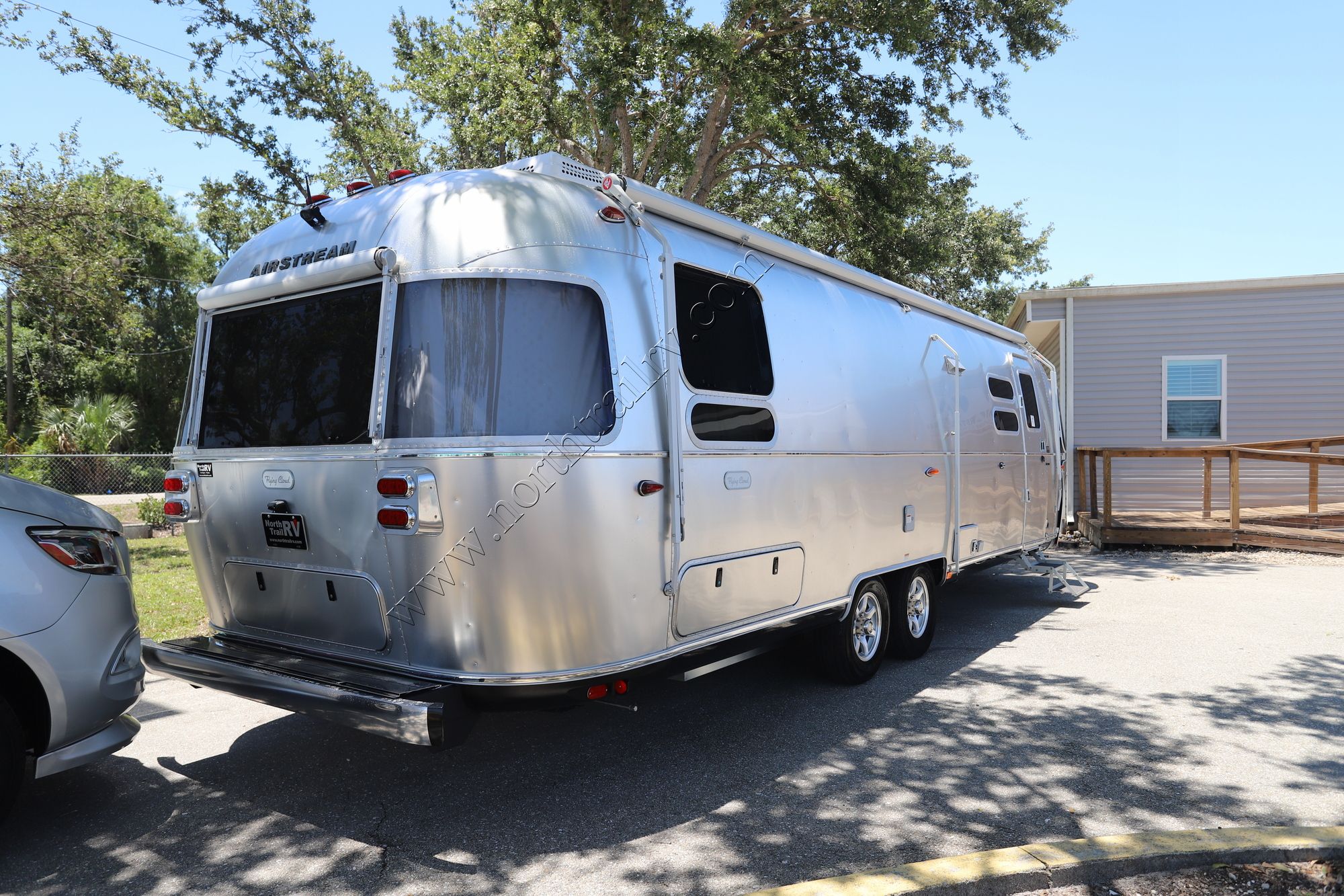 New 2023 Airstream Flying Cloud 30RB Travel Trailer  For Sale