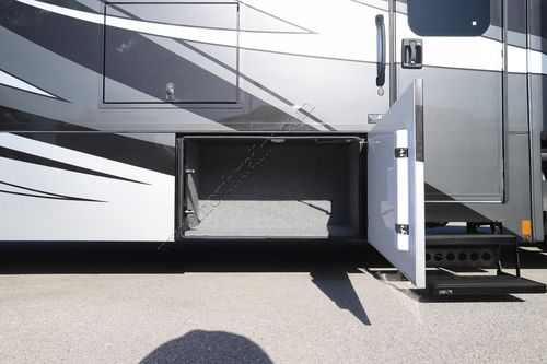 2023 Renegade Rv Verona 40VRB