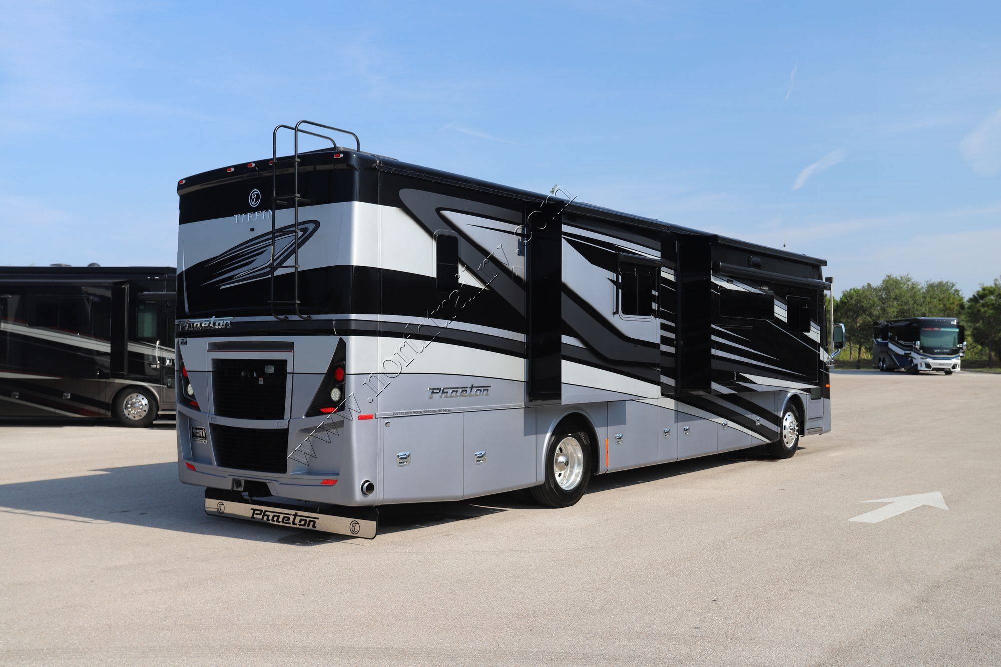 Used 2022 Tiffin Motor Homes Phaeton 40QBH Class A  For Sale