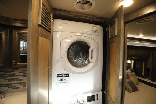 2022 Tiffin Motor Homes Phaeton 40QBH