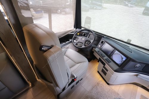 2023 Newmar King Aire 4531