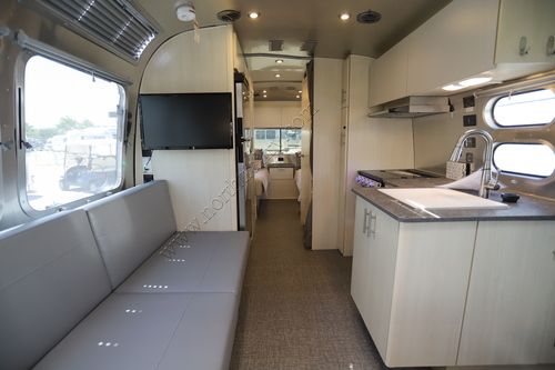 2023 Airstream Flying Cloud 25FB