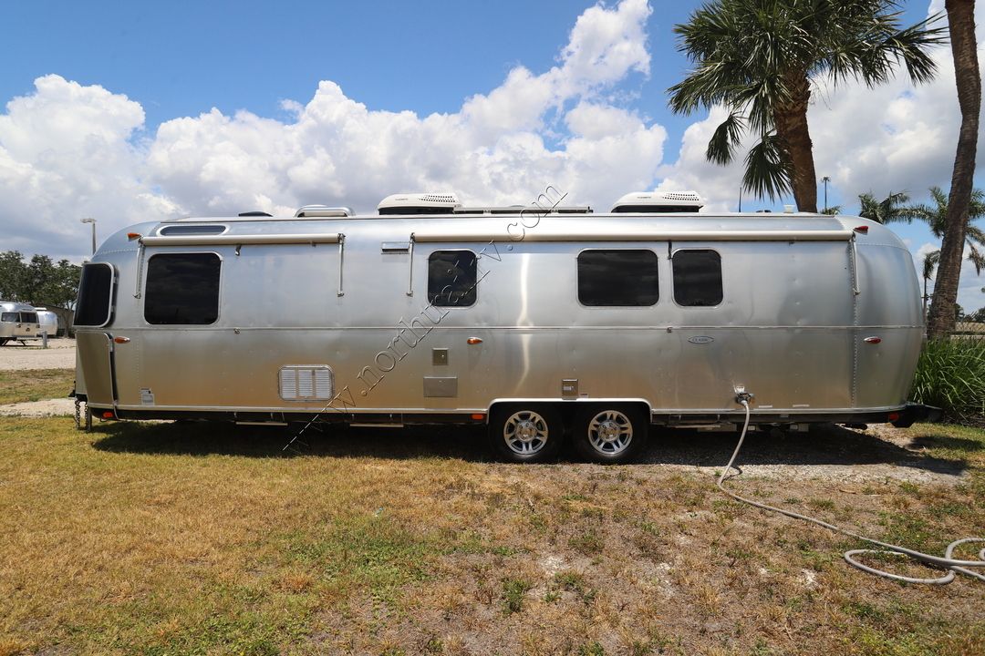 2018 Airstream Classic 33FB 19028