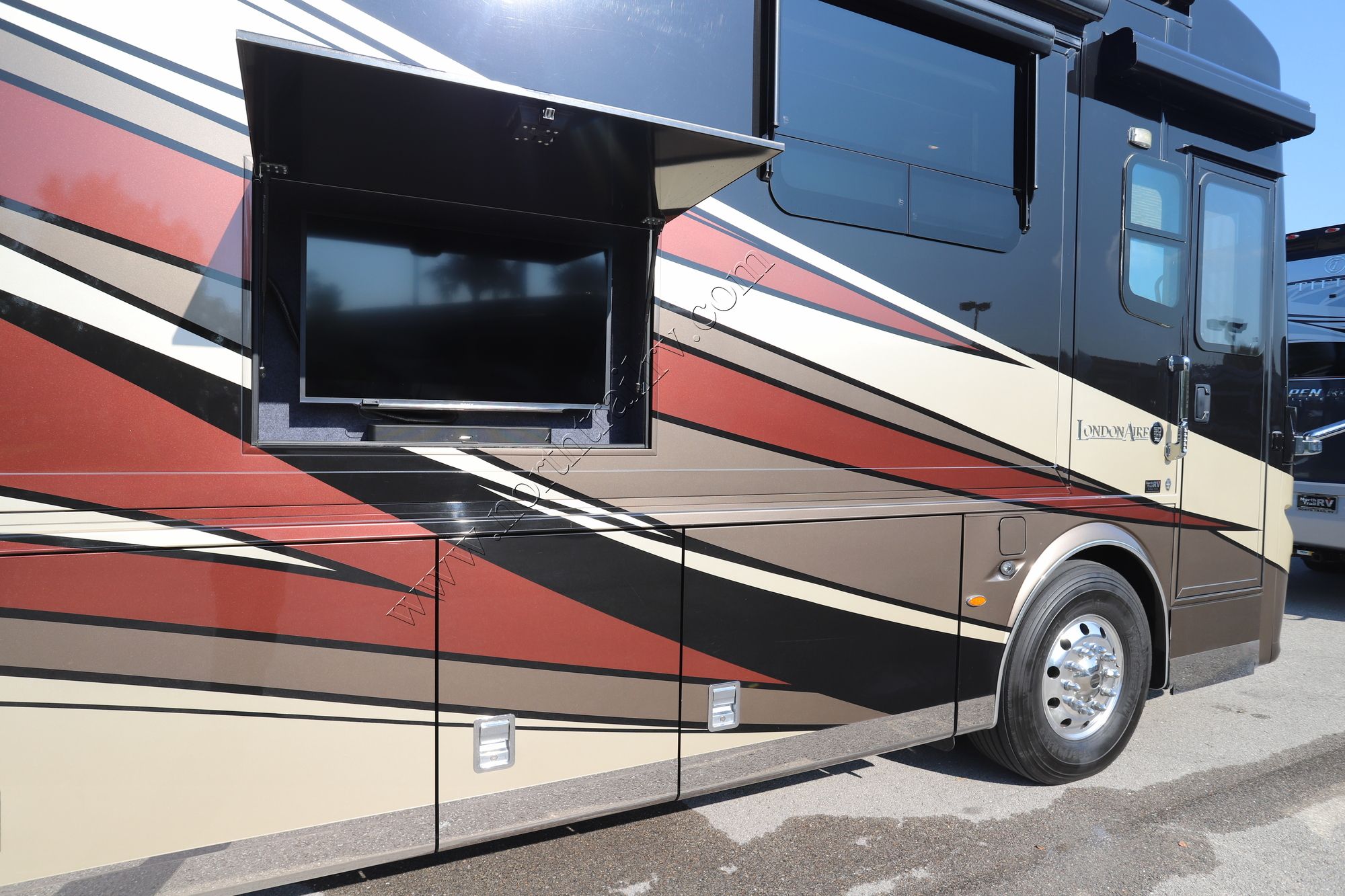 Used 2018 Newmar London Aire 4531 Class A  For Sale