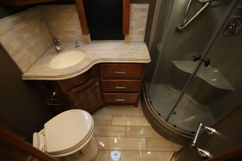 2019 Tiffin Motor Homes Phaeton 40QKH
