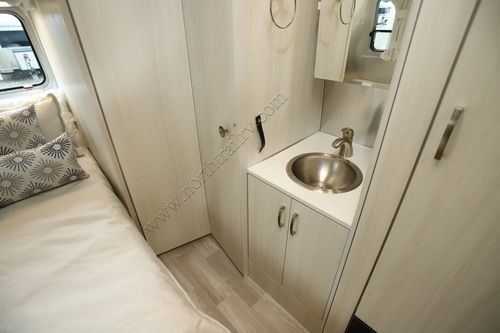 2023 Airstream Bambi 19CB