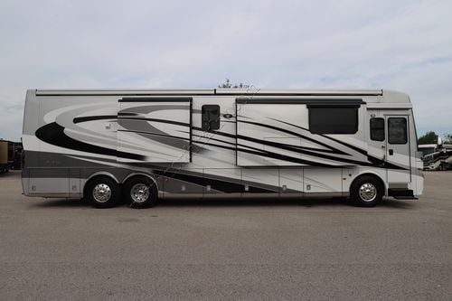 2016 Newmar London Aire 4519