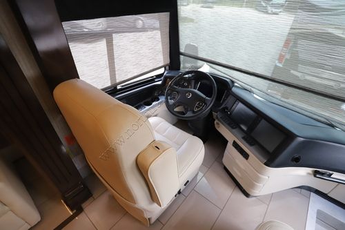 2021 Newmar London Aire 4579