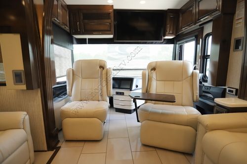 2021 Newmar London Aire 4579