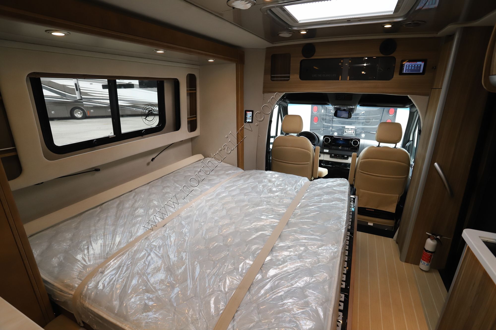 2023 Airstream Atlas TBN 23 Class C New  For Sale