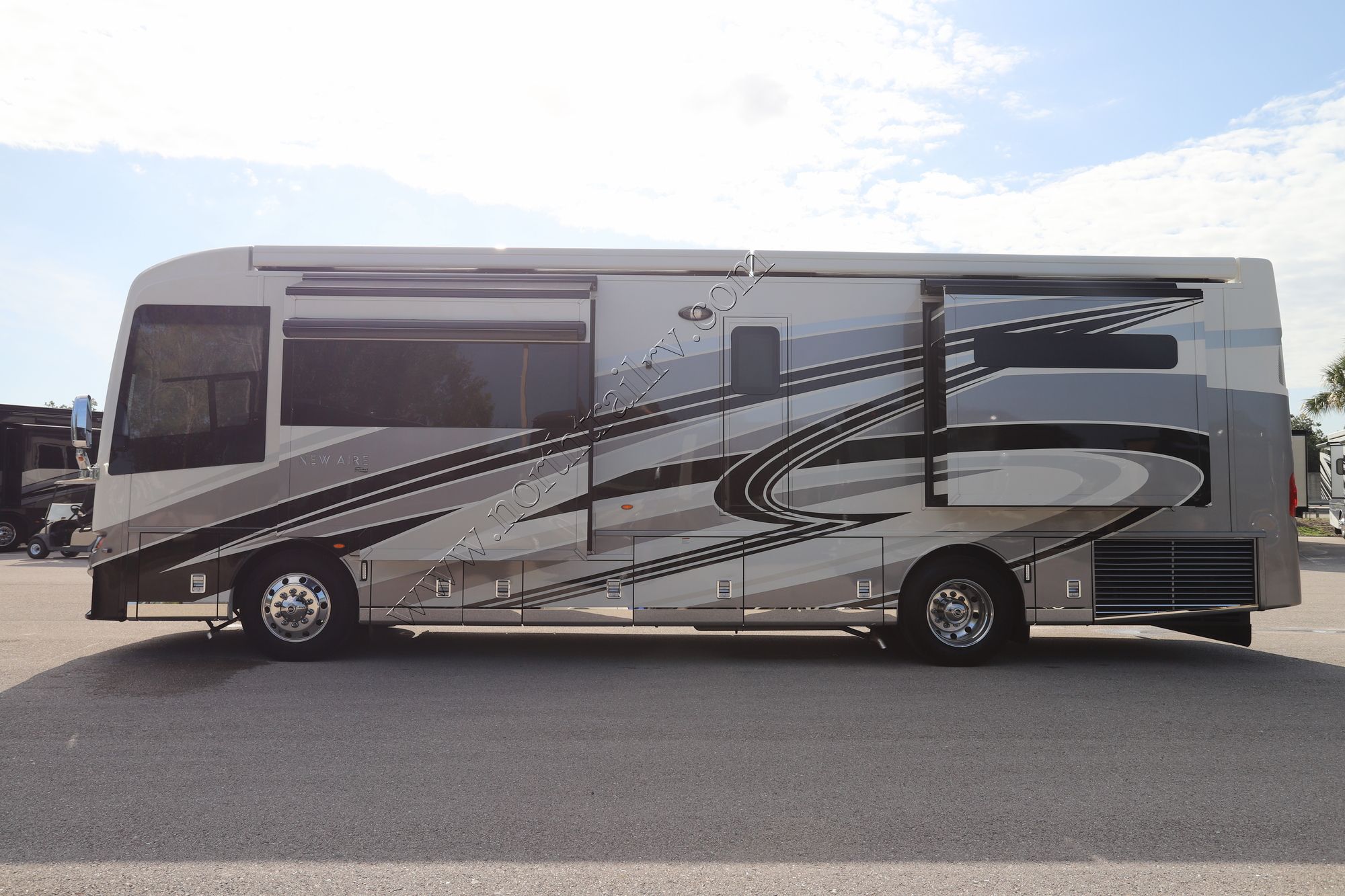 Used 2022 Newmar New Aire 3543 Class A  For Sale