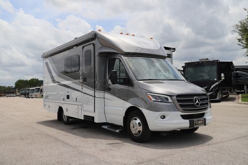 2023 Renegade Rv Vienna 25VRML