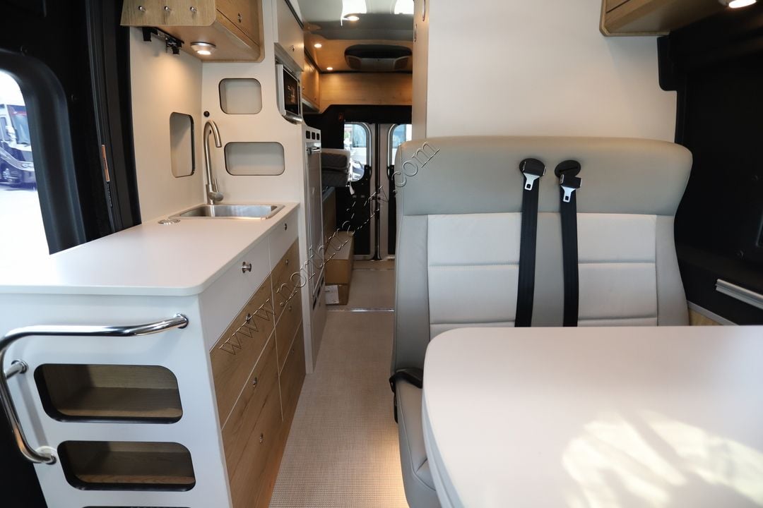 2024 Airstream Rangeline RGN 24 15367