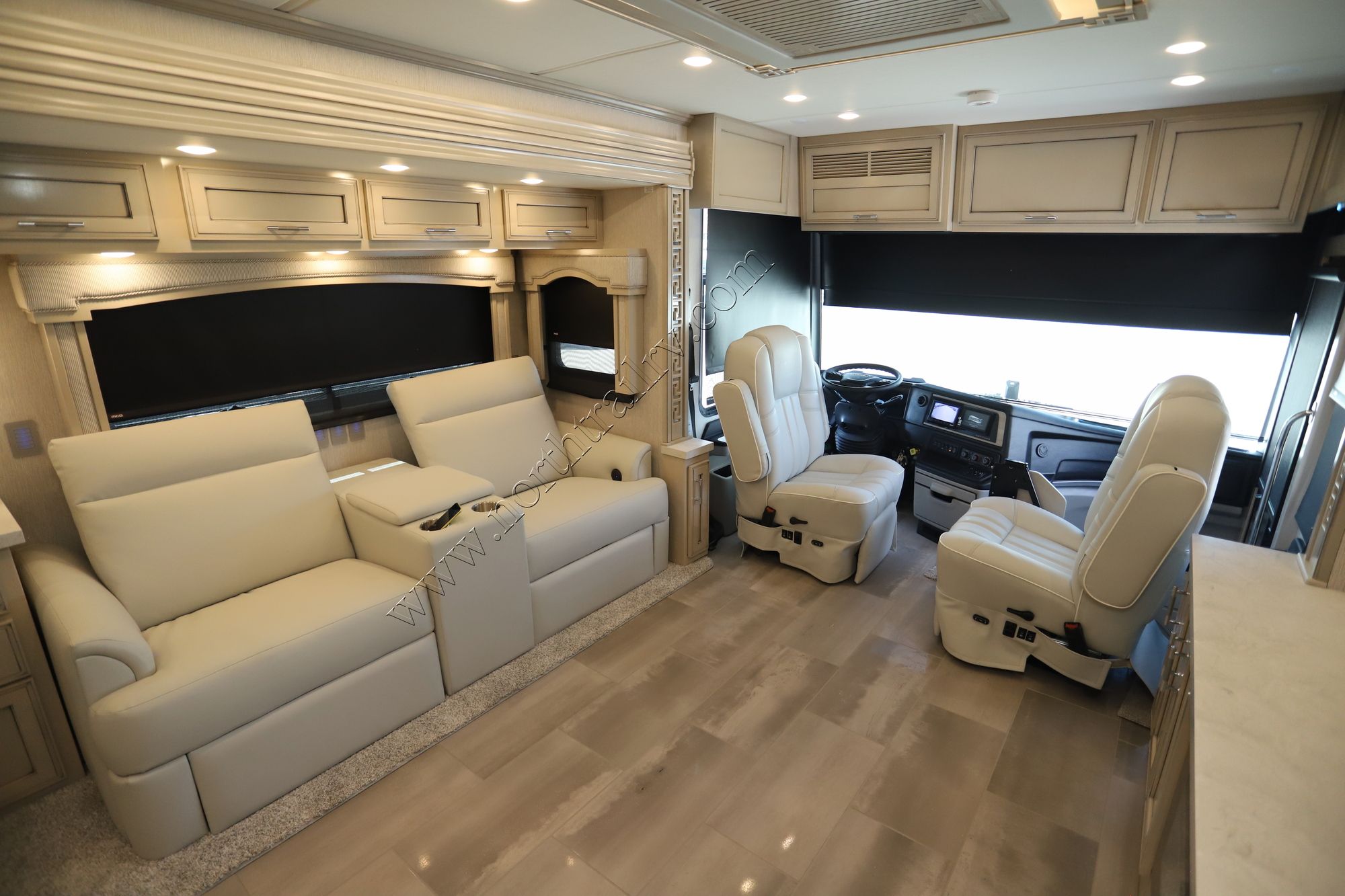 New 2023 Newmar Ventana 4369 Class A  For Sale