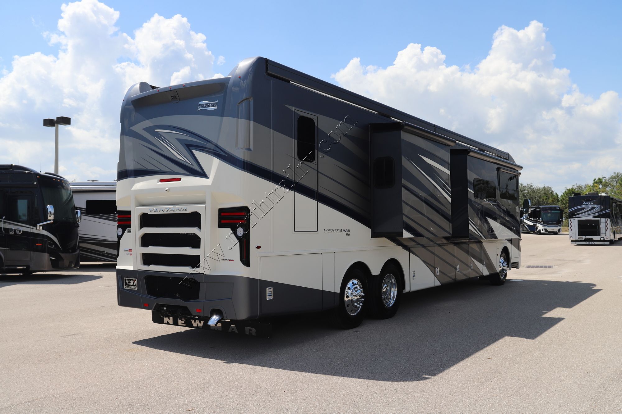 New 2023 Newmar Ventana 4369 Class A  For Sale