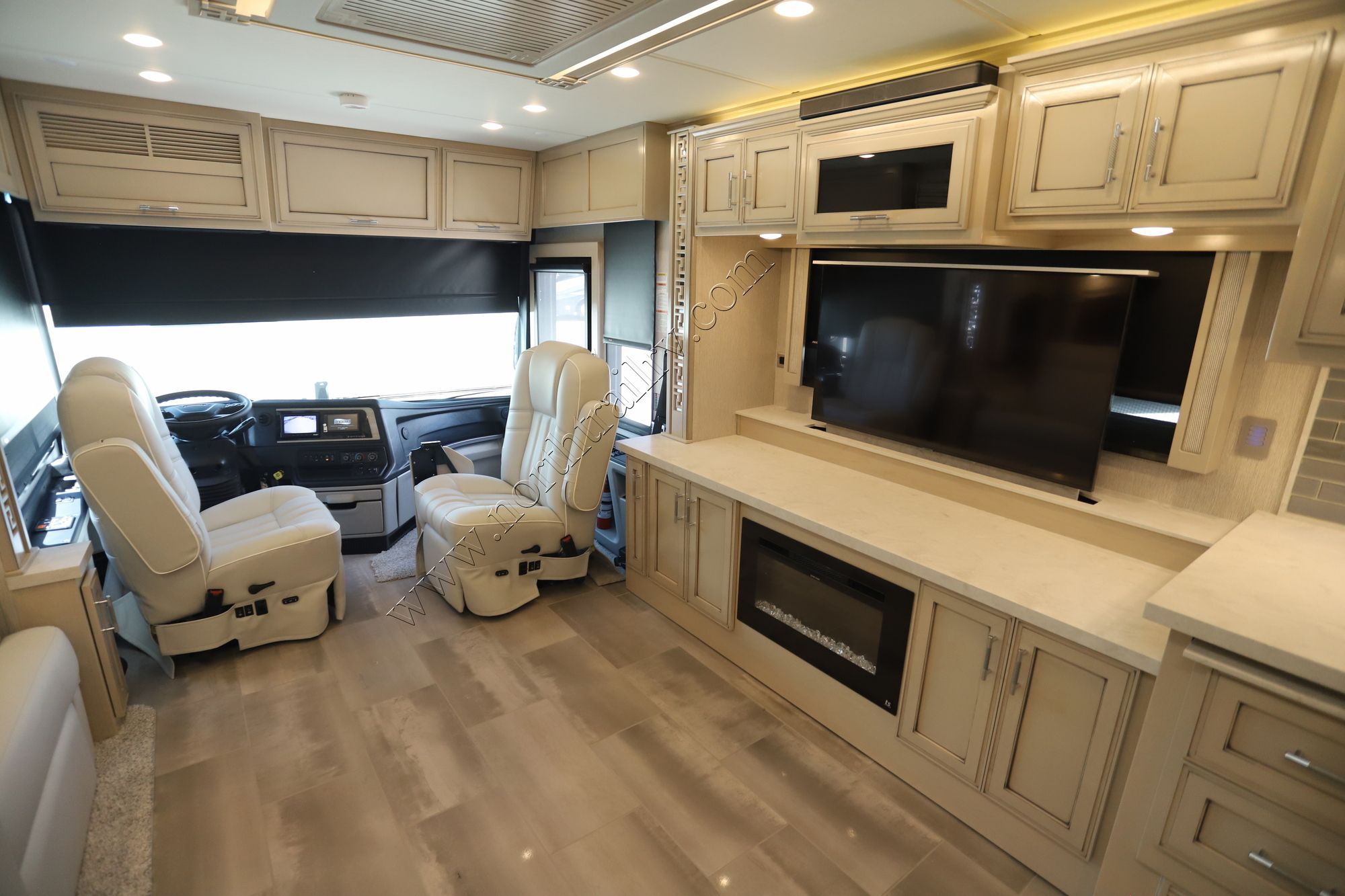 New 2023 Newmar Ventana 4369 Class A  For Sale