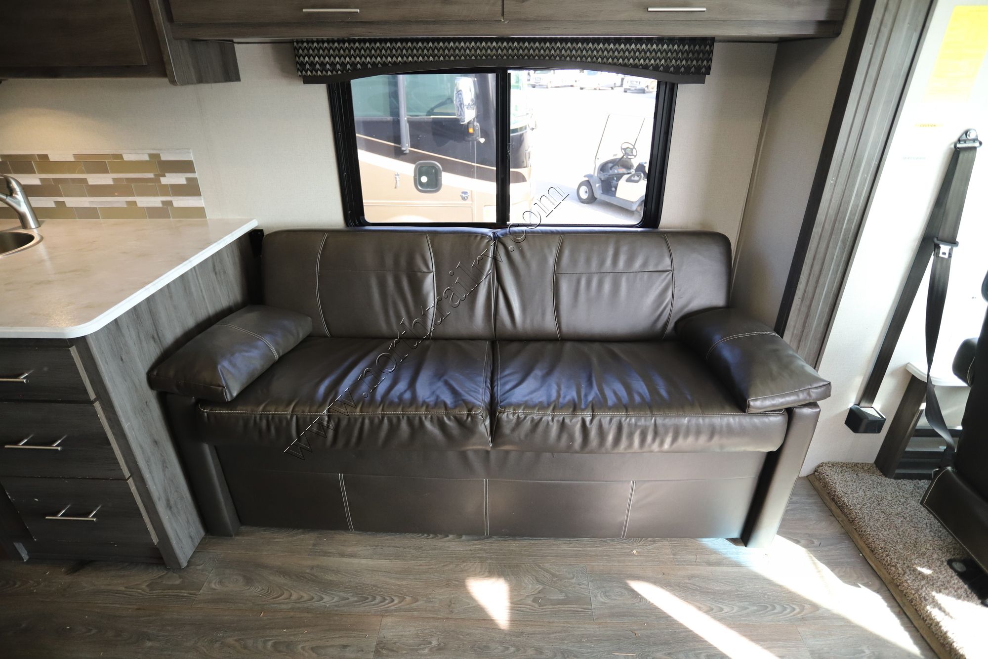 Used 2018 Fleetwood Axon 29M Class A  For Sale
