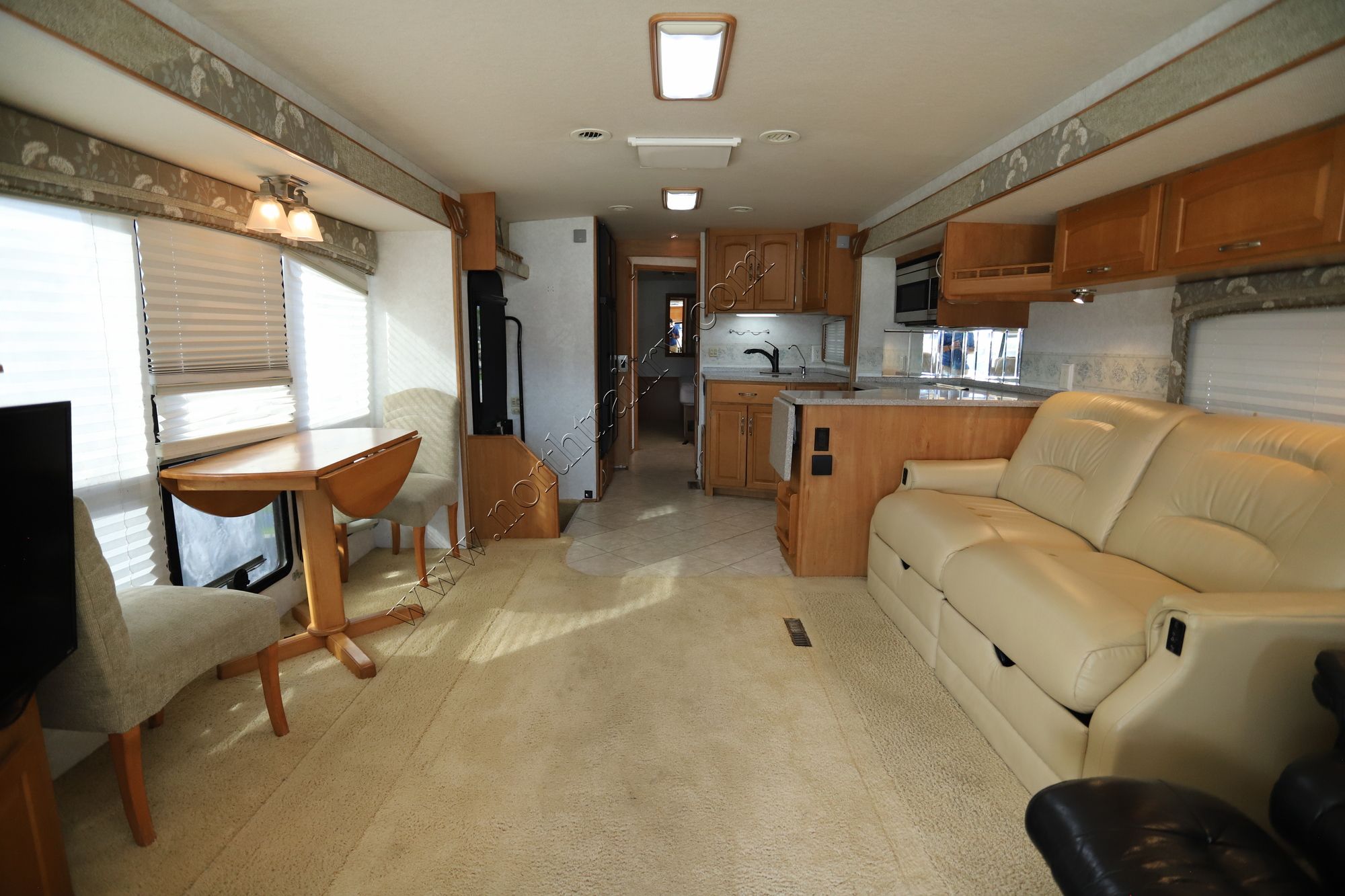 Used 2005 Itasca Suncruiser 38J Class A  For Sale