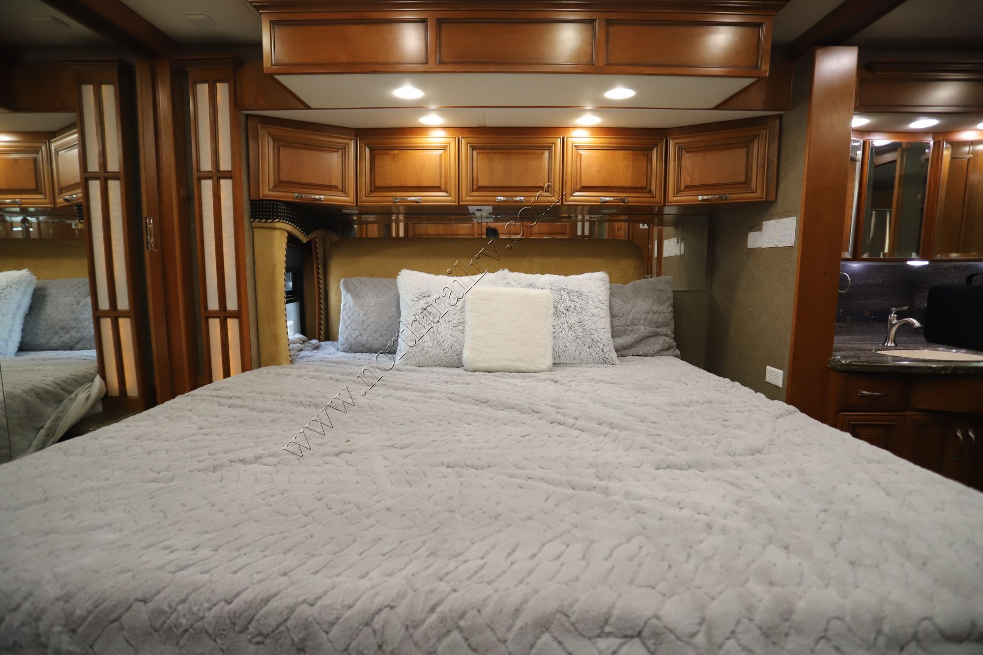 Used 2011 Newmar Mountain Aire 4333 Class A  For Sale
