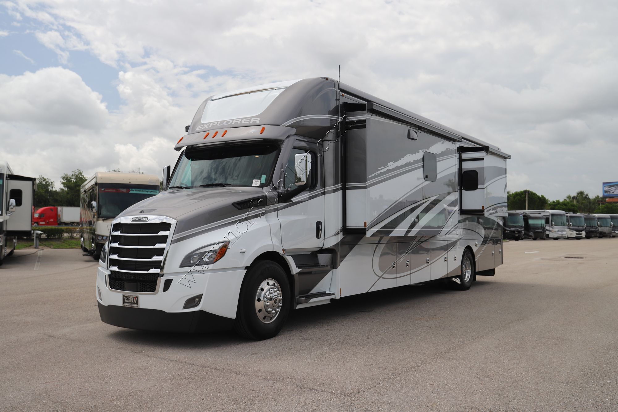 Used 2023 Renegade Rv Explorer 40ERB Super C  For Sale