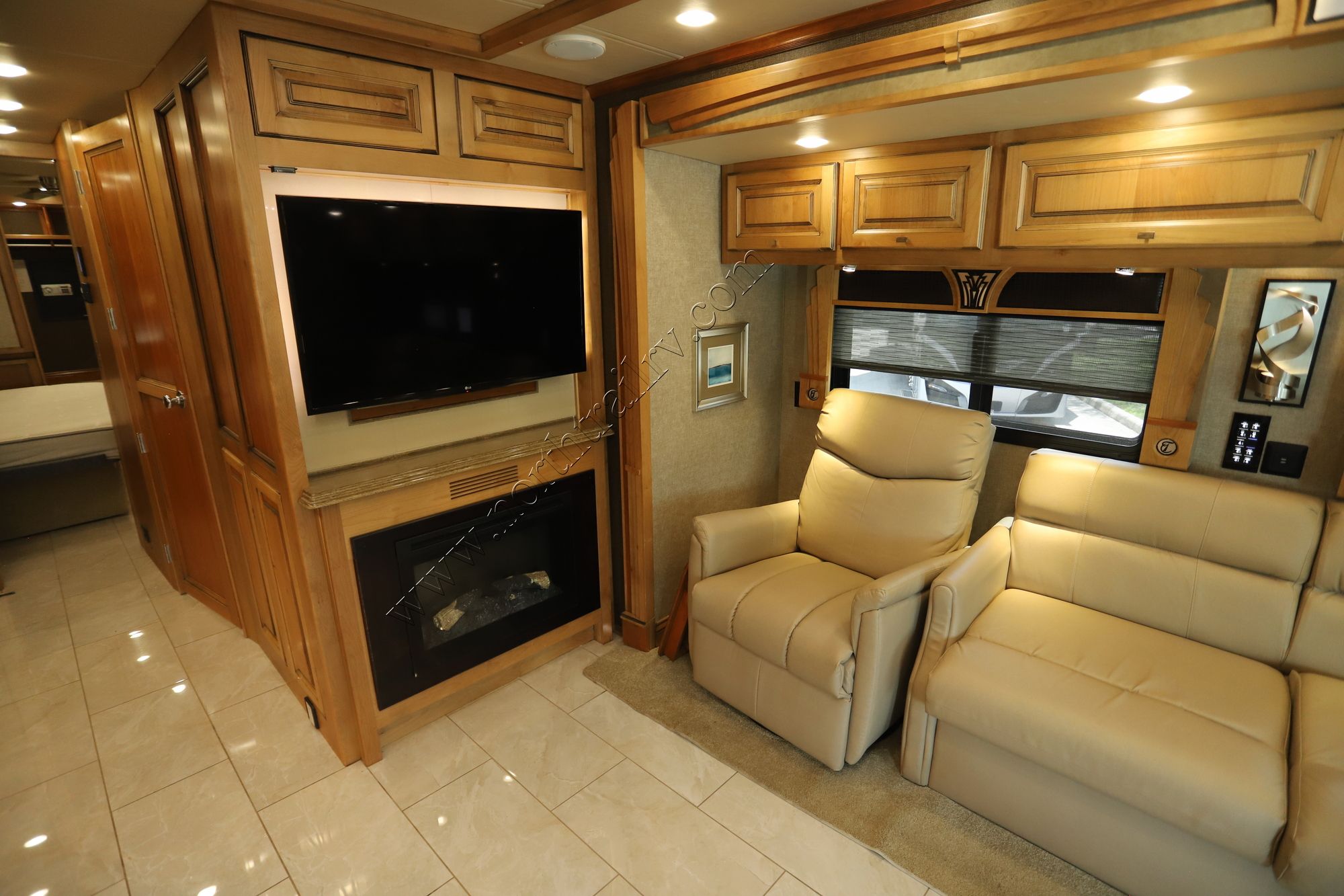 Used 2017 Tiffin Motor Homes Phaeton 40AH Class A  For Sale