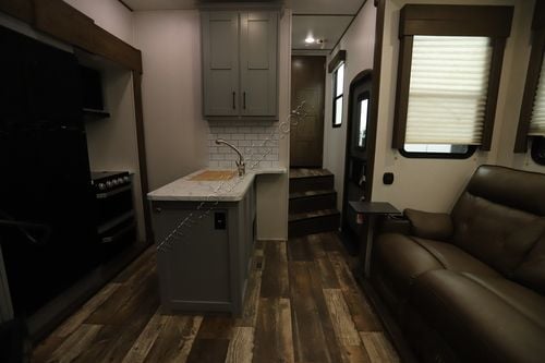 2020 Keystone Fuzion 367