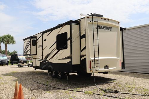 2016 Keystone Alpine 3010RE