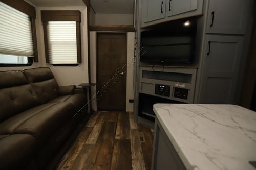 2020 Keystone Fuzion 367