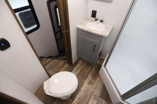 2020 Keystone Fuzion 367