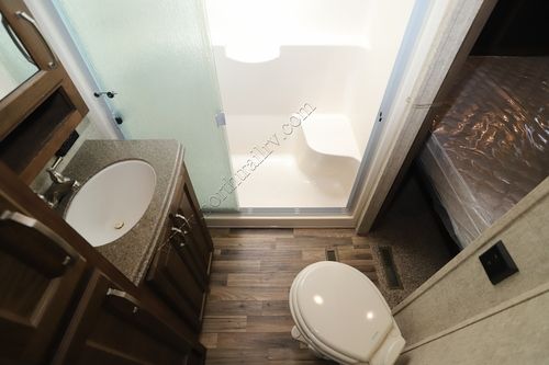 2016 Keystone Alpine 3010RE